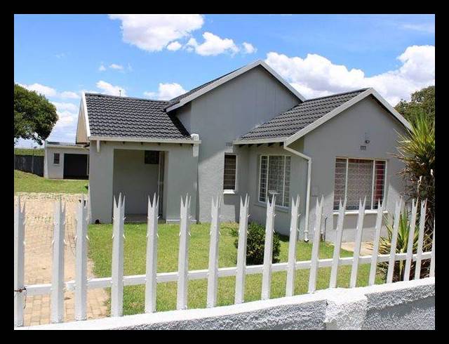 3 BEDROOM HOUSE FOR SALE IN FREEWAY PARK